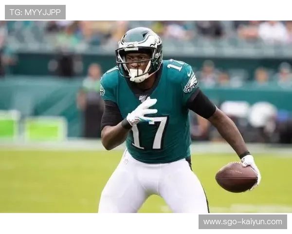 老鹰伤兵满营仍居前列,麦克米兰教练调度受赞誉 老鹰伤兵满营仍居前列,麦克米兰教练调度受赞誉